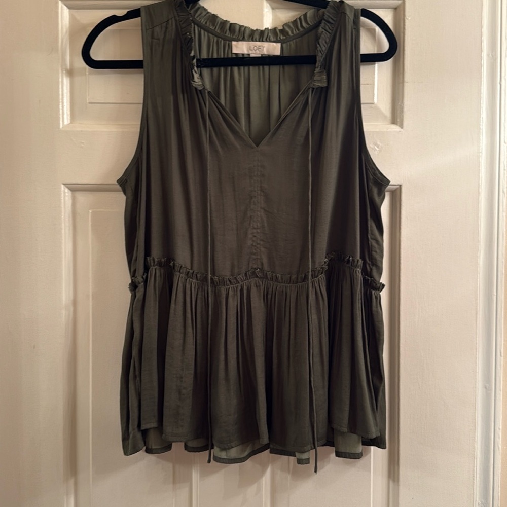 Great army green work flowy top!